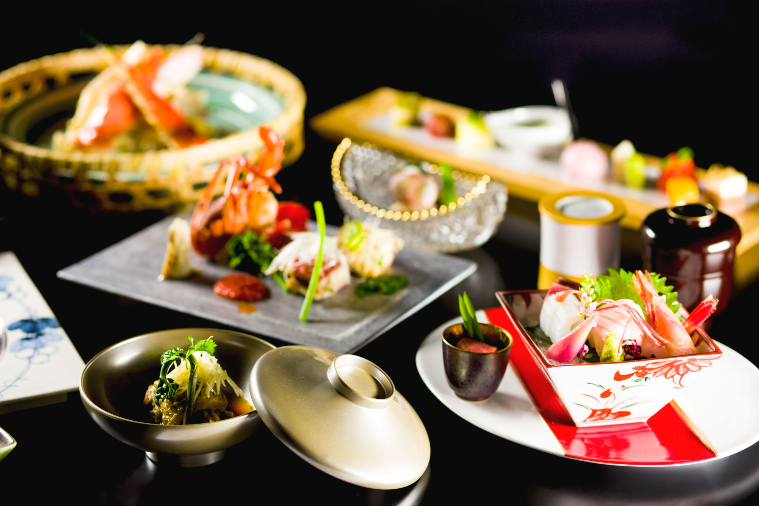 伊勢海老と刺身料理のクローズアップ